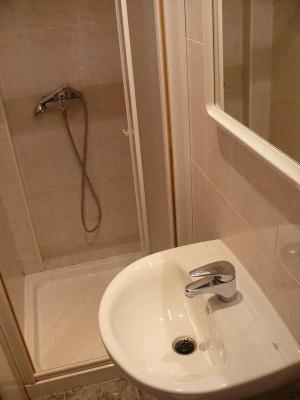 Hostal Rodes Mequinenza Ngoại thất bức ảnh
